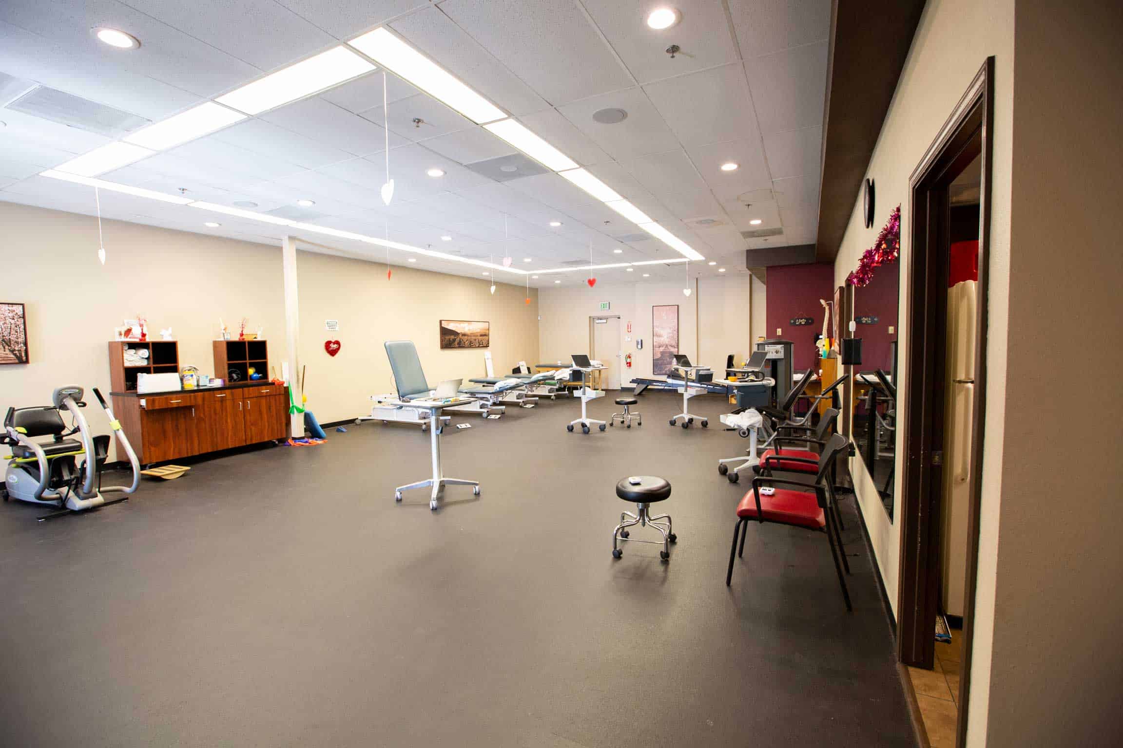 PRO~PT Dinuba clinic photo 1