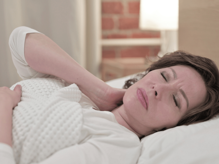Woman wakes up to neck pain after sleeping